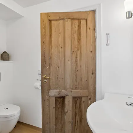 Ortrud - 200m From The Sea By Interhome